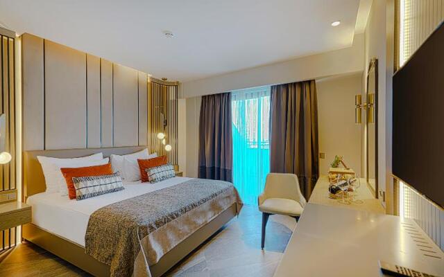 Kirman Calyptus Hotel