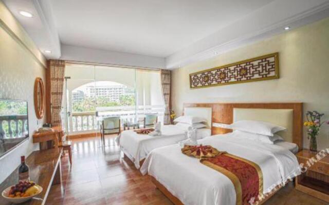 Xinyinzhan Hot Spring Holiday Resort
