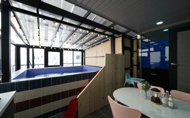 Geoje Memory Kids Pool Villa