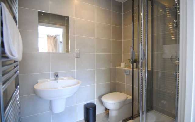 St Pancras Cosy Apartment - City Stay London