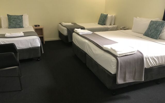 Miami Hotel Melbourne