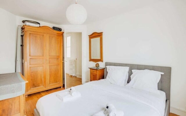 Beautiful apartment for 6 pax Near Eiffel Tower by GuestReady