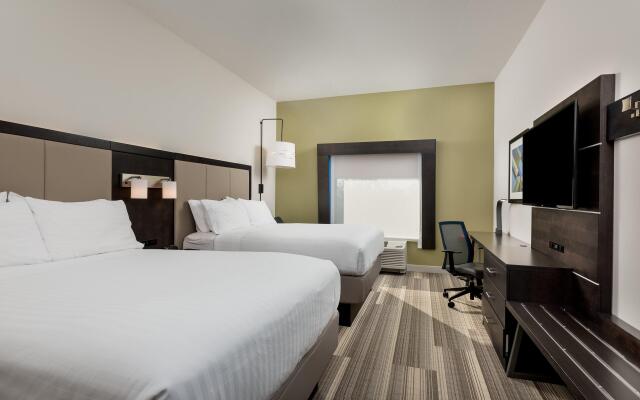 Holiday Inn Express & Suites Lakeland South by IHG