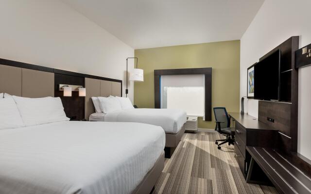 Holiday Inn Express & Suites Lakeland South, an IHG Hotel