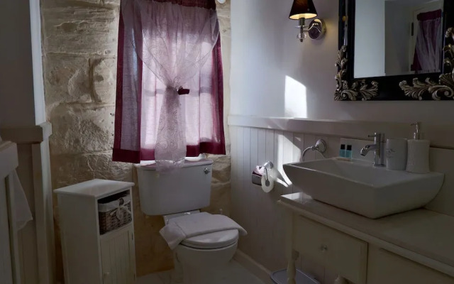 Village Knights Accommodation