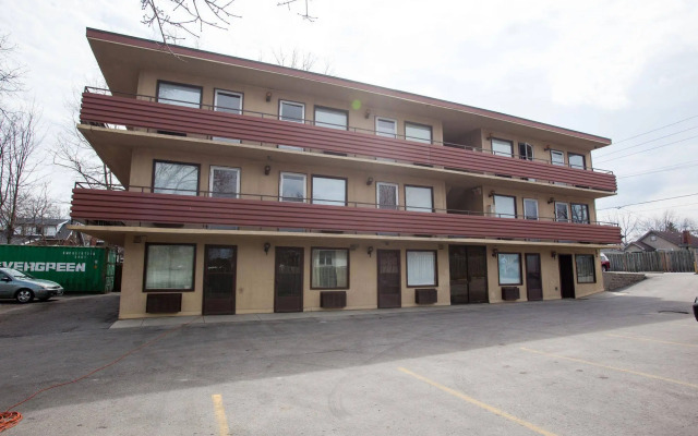 Wharncliffe Suites Motel