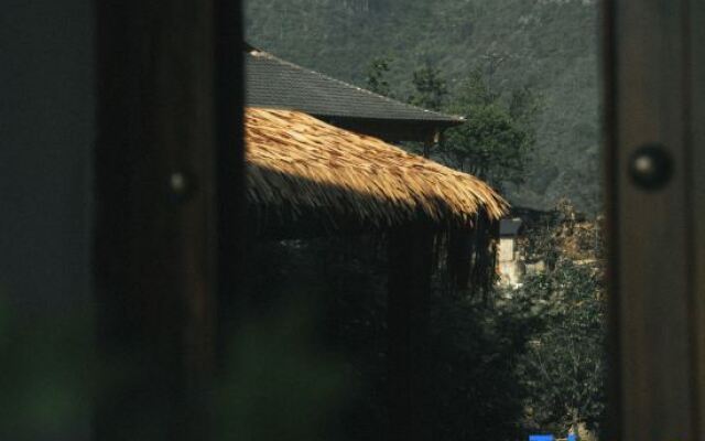 Xiang·Stay Homestay (Xingyi Wanfenglin Branch)