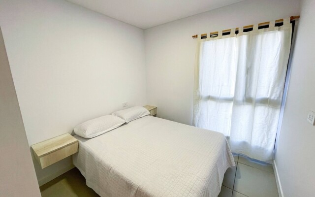 Impeccable 1 Bedroom Apartment in a Lively Area of Rosario