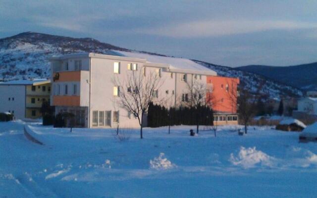 Globtour Inn