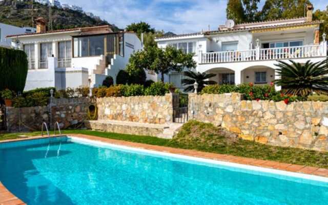 House - 3 Bedrooms with Pool, WiFi and Sea views - 107890
