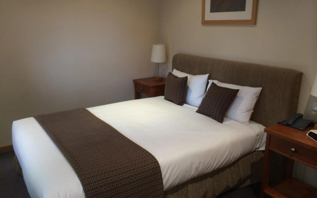 Comfort Inn & Suites Sombrero – Guest Rooms – Adelaide