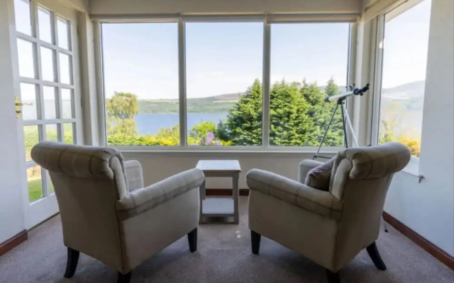 Loch Ness House Hotel