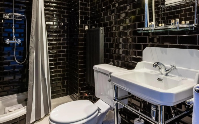 Hotel des Colonies Brussels by Mercure