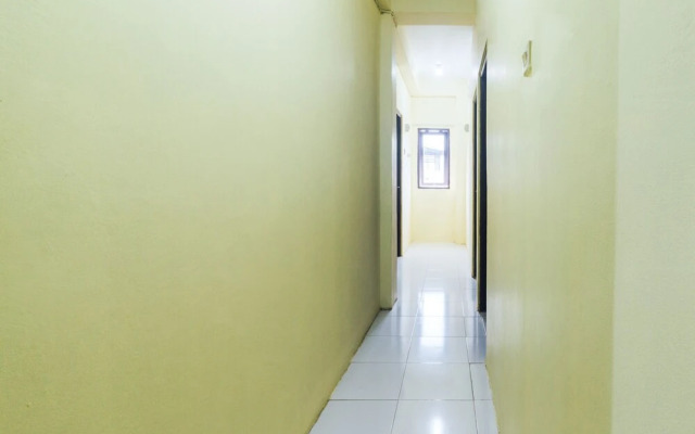 OYO 2165 Alyah Guest House Syariah