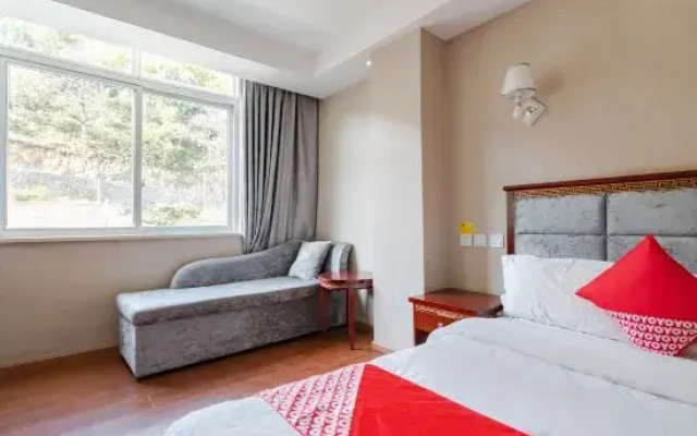 Jinbao Hotel