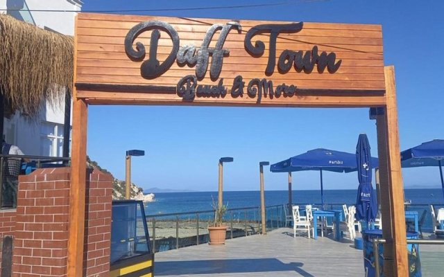 Daff Town Beachmore