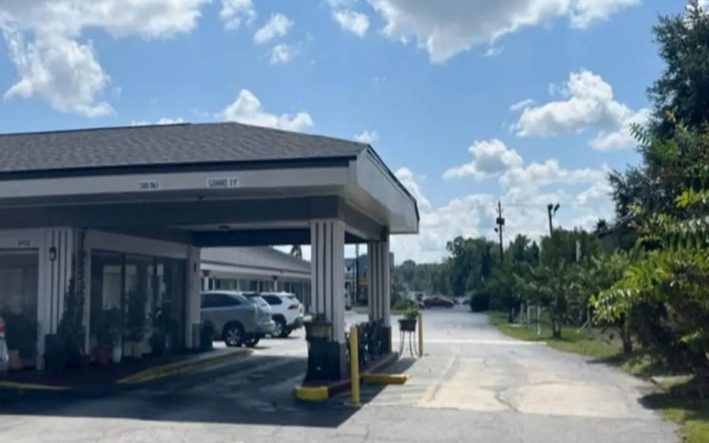 Studio 6 Suites Hinesville, GA