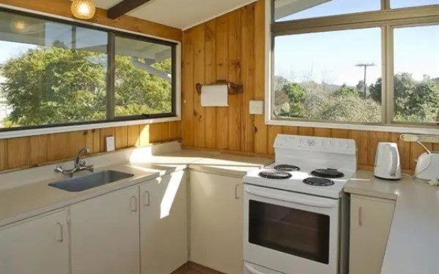 Joes Place - Cooks Beach Holiday Home