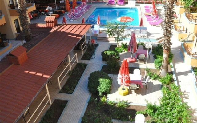 Beach Garden Apartments