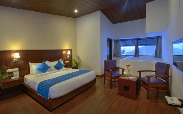 TreeHouse Chail Villas