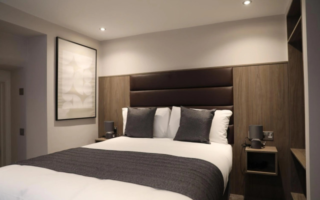 Reem Hotel