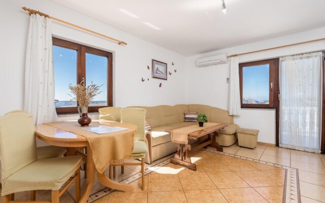 Nice Home in Jablanac With Wifi and 1 Bedrooms