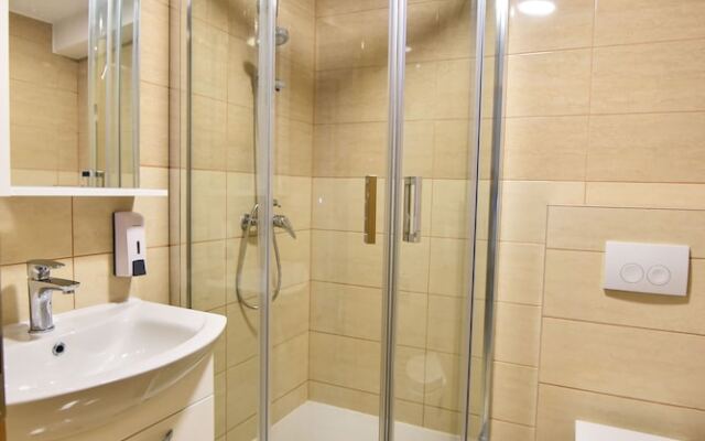 House Luxury Stone Villa Vir