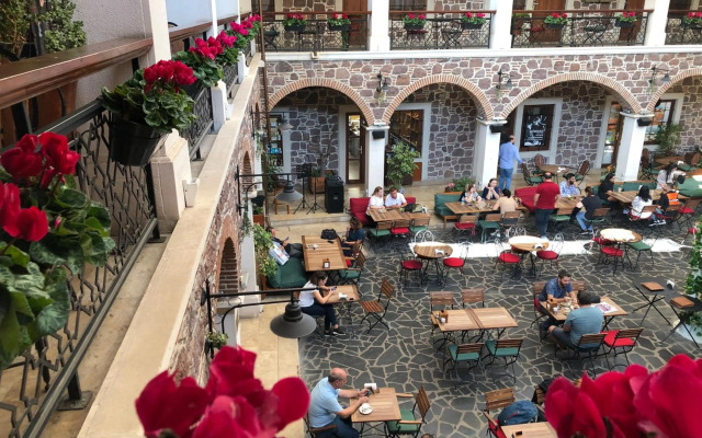 L'Agora Old Town Hotel & Bazaar