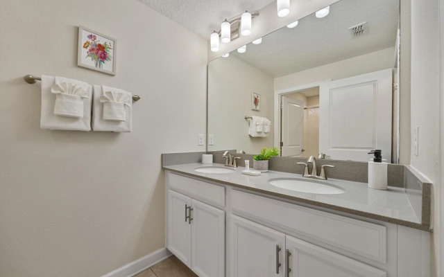 Luxury Thownhouse with private pool