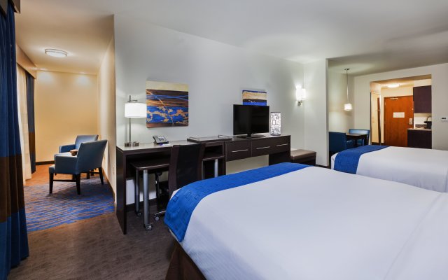 Holiday Inn Express and Suites Glenpool Tulsa Sout