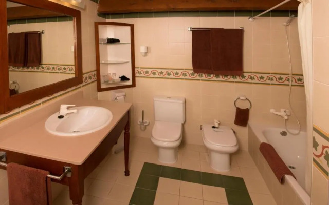 Son Tretze Hotel - Adults Only