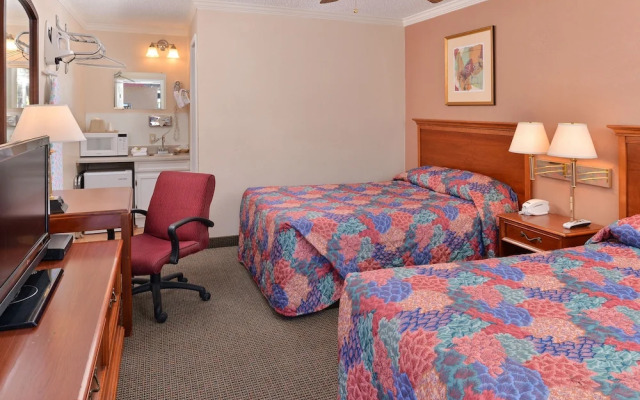 Golden Eagle Motel