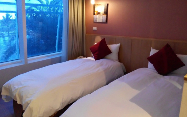In Young Hotel