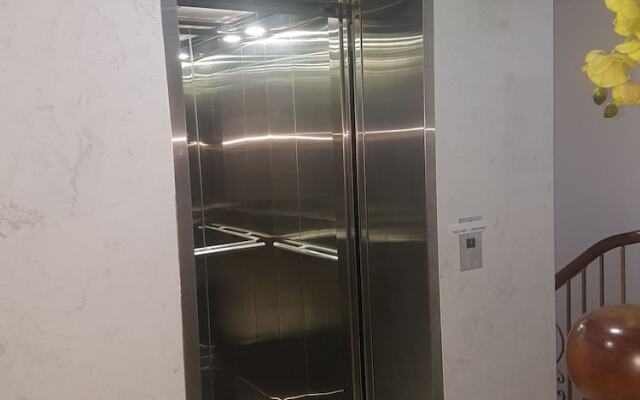 Meixing Apartment