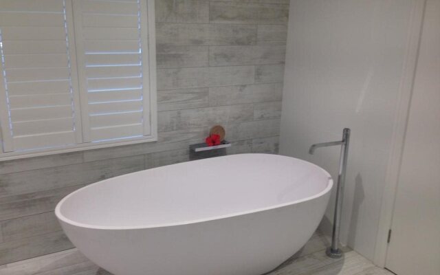 Cronulla Beach House B&B