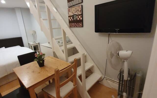 Studio Apartment in South Kensington 2