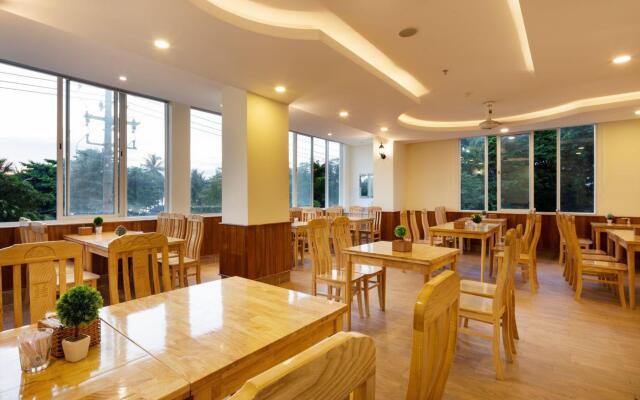 Glory Hotel