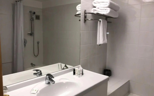 Naumi Auckland Airport Hotel 