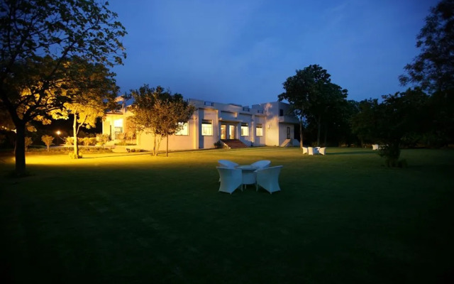 The Awesome Farms & Resorts