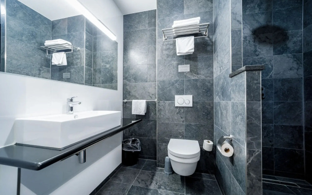 Bastion Hotel Eindhoven Waalre