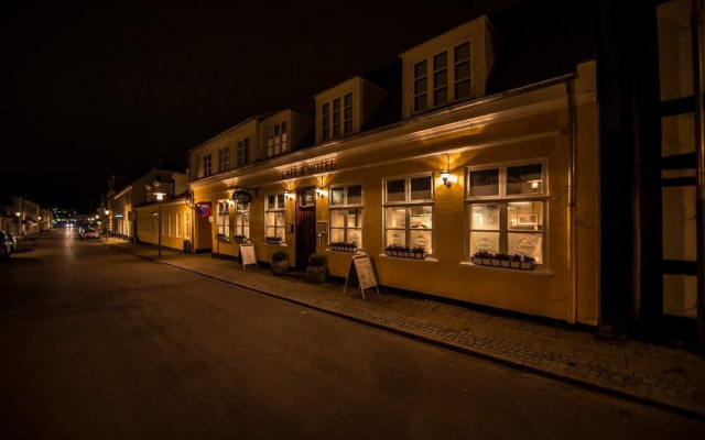hotelImage