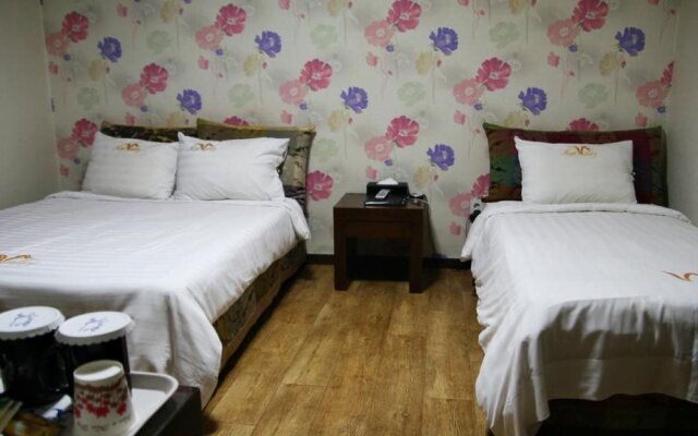 High Valley Hotel