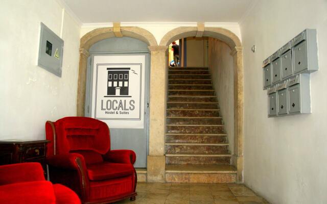 Locals Hostel & Suites