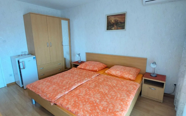 Sleek and Serene Rooms Crikvenica