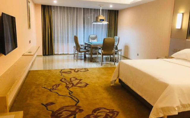 Vienna Hotel(Huizhou High Speed Railway North Station)