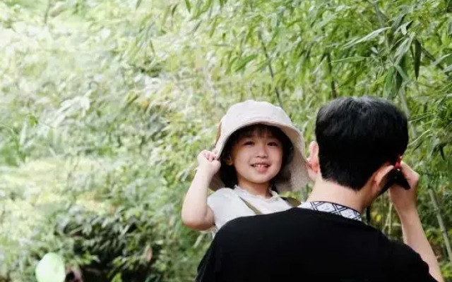 Xiaowa's family wild luxury party group building parent-child homestay