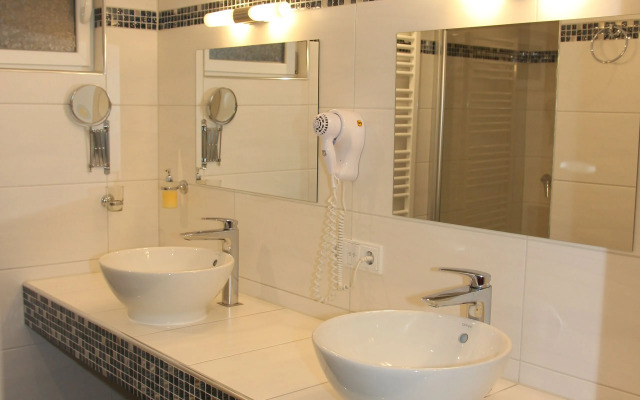 Pension am Donaubogen