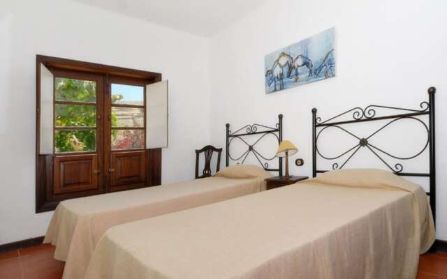 Villa - 3 Bedrooms with Pool - 103088