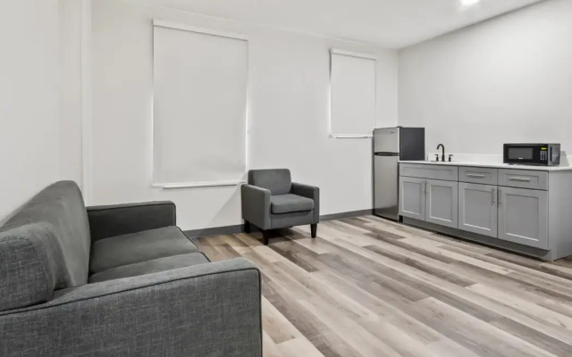 Quality Inn & Suites Columbia Harbison