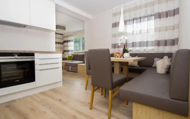 Apartment Hotel Christine